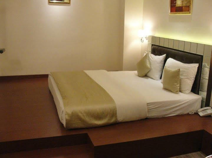 Hotel D'Grand Bareli Kültér fotó